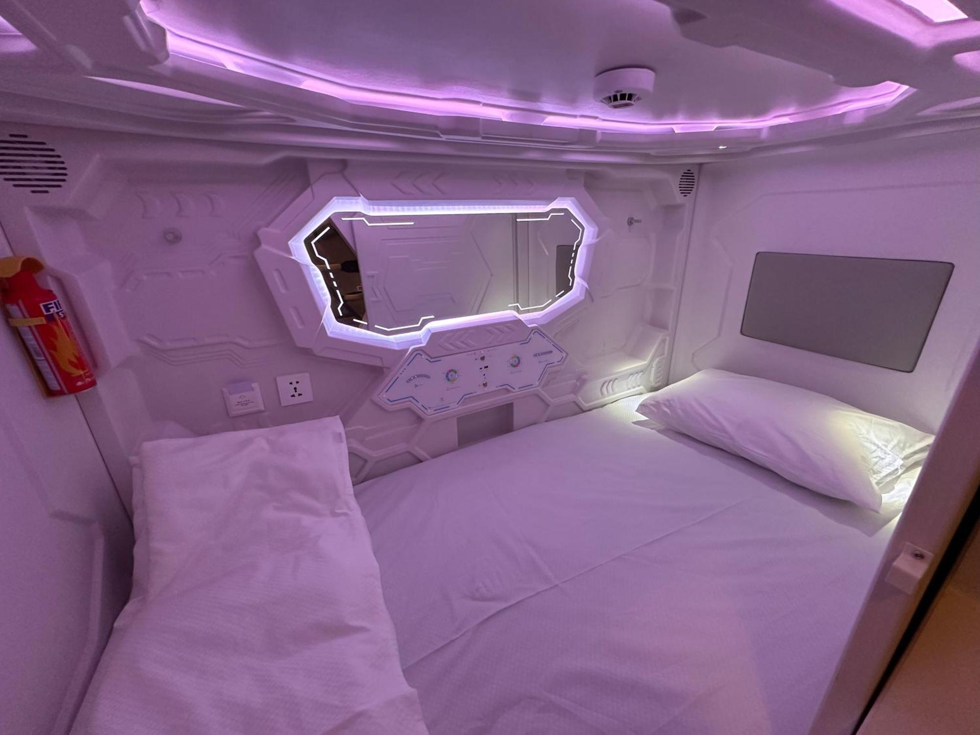 Blr Pods Hotel Bangalore Ngoại thất bức ảnh