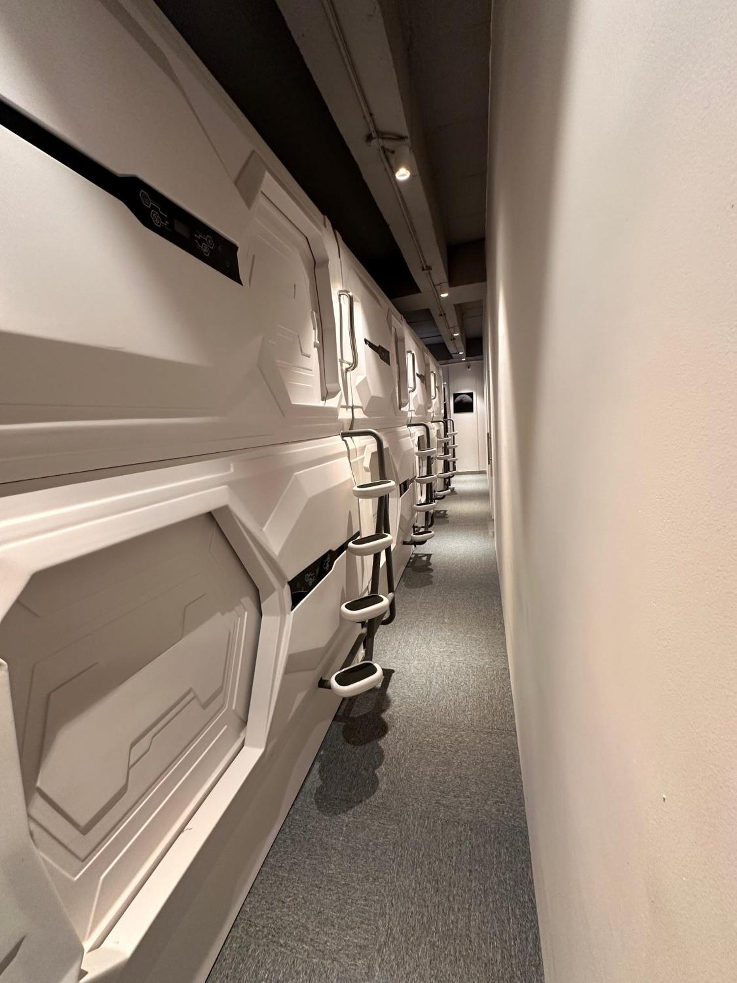 Blr Pods Hotel Bangalore Ngoại thất bức ảnh